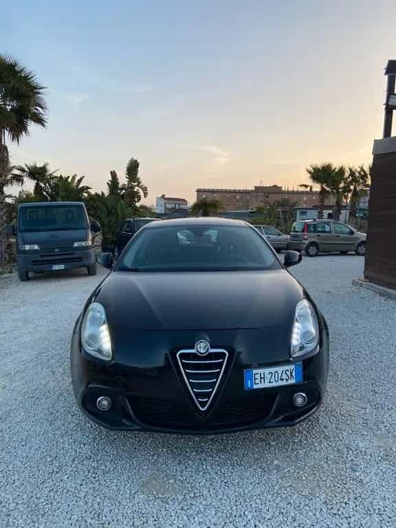 Alfa Romeo Giulietta 2.0 JTDm-2 170 CV Progressi 05/2011-photo-2