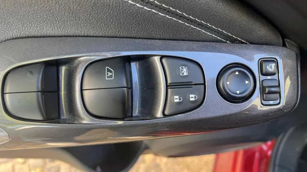 Nissan Juke 1.0 DIG-T ACENTA Klimaautomatik kamera 03/2022-photo-14