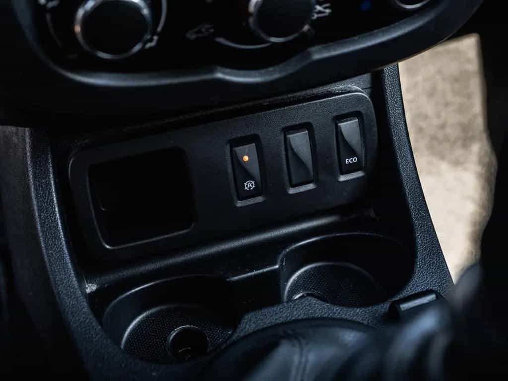 Dacia Duster I Prestige 4x2 06/2016-photo-30