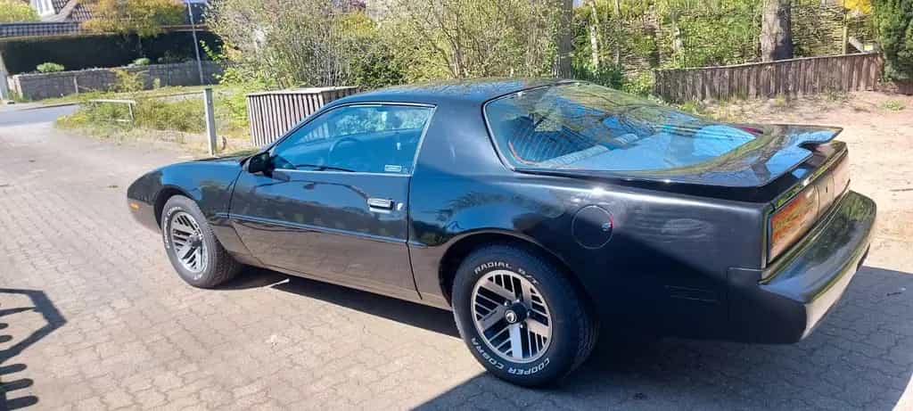 Pontiac Firebird Automatic - 06/1992-photo-1