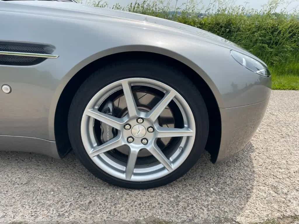 Aston Martin V8 Vantage 4.3l Coupe 09/2007-photo-23