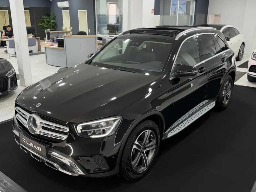 Mercedes-Benz GLC-Class 200 4M AMG INT.*PANO*LED*AHK*KAM*DISTR*AMBI* 05/2020-photo-0