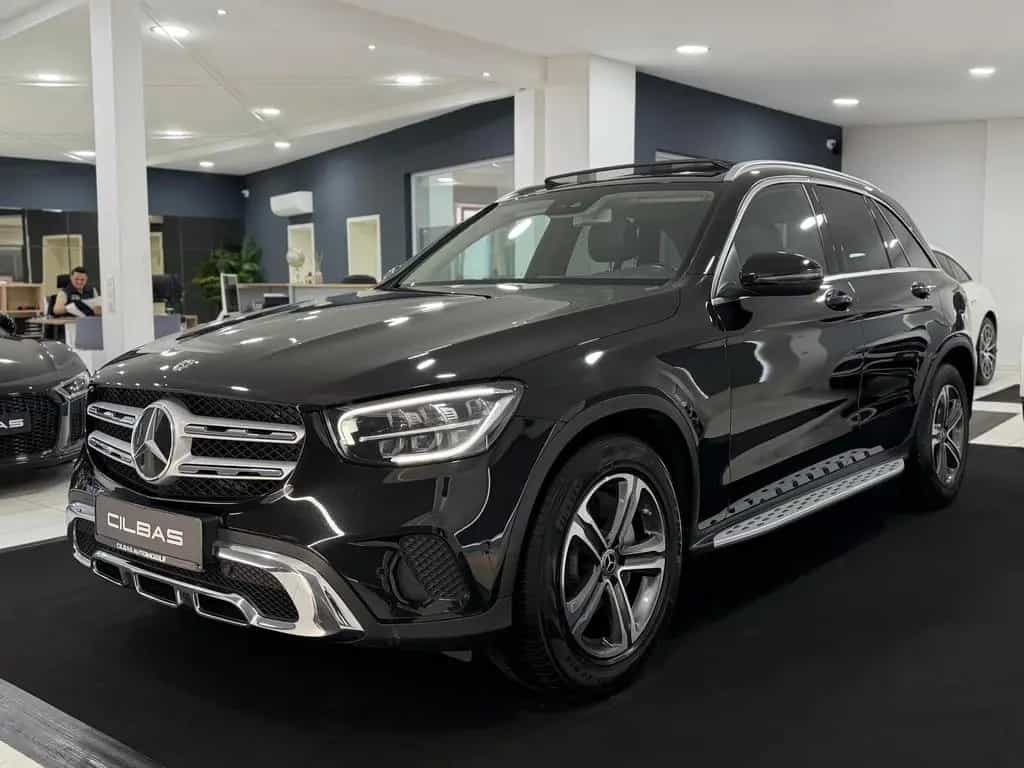 Mercedes-Benz GLC-Class 200 4M AMG INT.*PANO*LED*AHK*KAM*DISTR*AMBI* 05/2020-photo-1