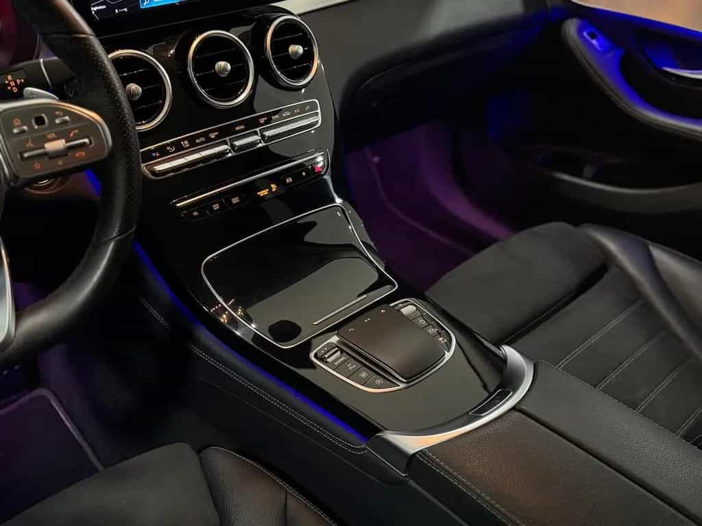Mercedes-Benz GLC-Class 200 4M AMG INT.*PANO*LED*AHK*KAM*DISTR*AMBI* 05/2020-photo-27