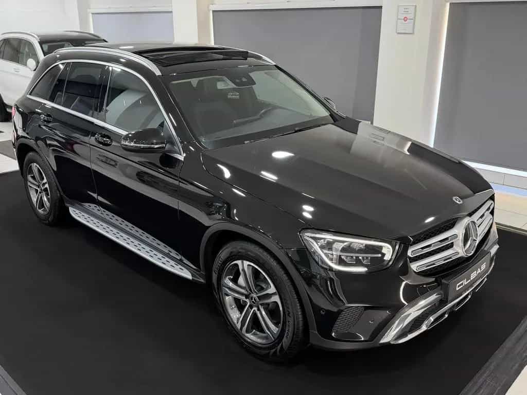 Mercedes-Benz GLC-Class 200 4M AMG INT.*PANO*LED*AHK*KAM*DISTR*AMBI* 05/2020-photo-3