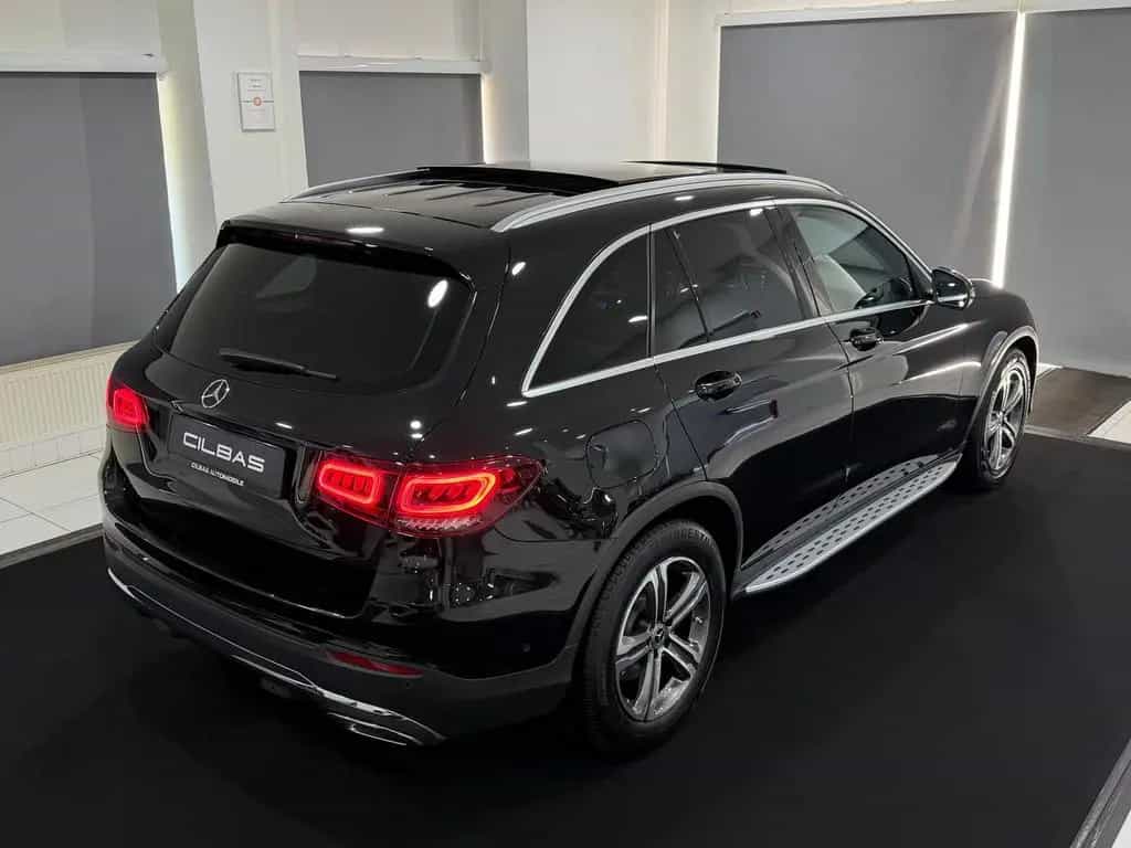 Mercedes-Benz GLC-Class 200 4M AMG INT.*PANO*LED*AHK*KAM*DISTR*AMBI* 05/2020-photo-6
