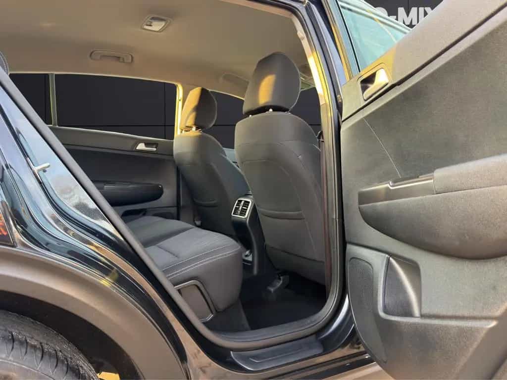 Kia Sportage 1.6 GDI NAVI|TEMPOMAT|KAMERA|SHZ|AHK 11/2018-photo-22