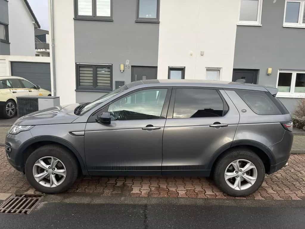 Land Rover Discovery Sport TD4 180 PS Automatik 4WD Sky... 06/2017-photo-3