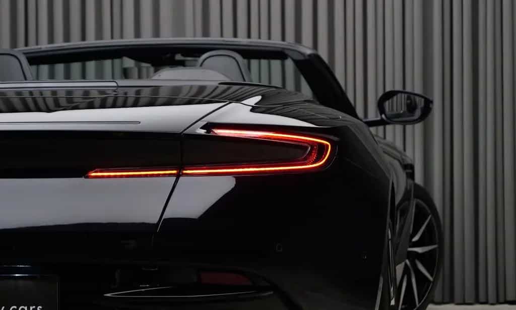 Aston Martin DB11 4.0 V8 Volante 10/2019-photo-15