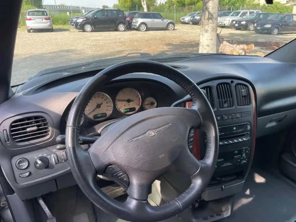 Chrysler Voyager 2.8 CRD cat LX Leather Auto 05/2007-photo-1