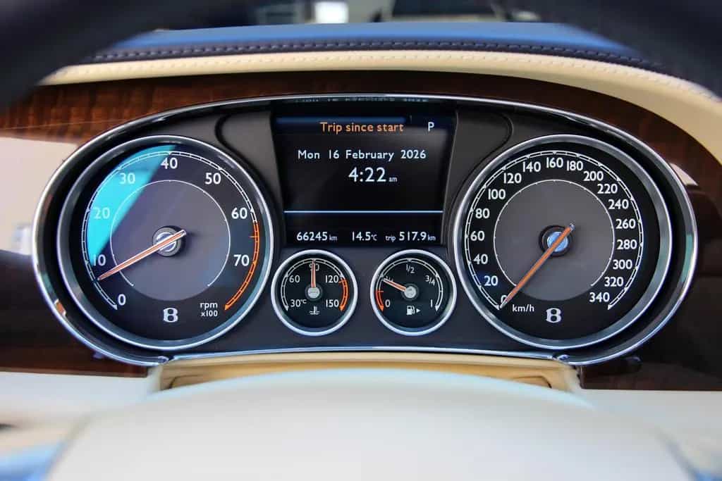 Bentley Flying Spur 4.0 V8 |Pano|Massage|Memory 11/2014-photo-12