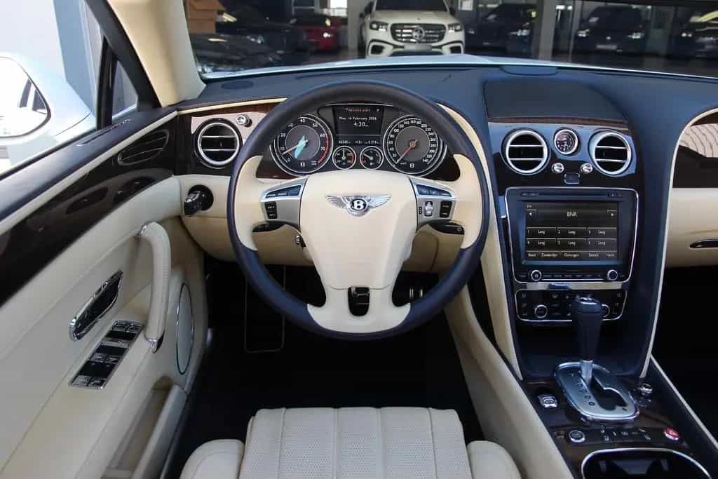 Bentley Flying Spur 4.0 V8 |Pano|Massage|Memory 11/2014-photo-19