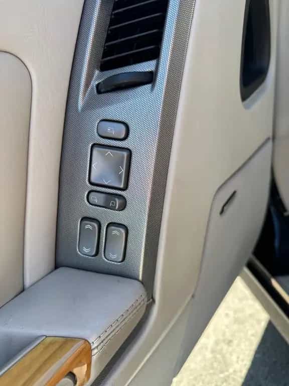 Cadillac XLR 4.6 V8 Autom. - 03/2006-photo-13