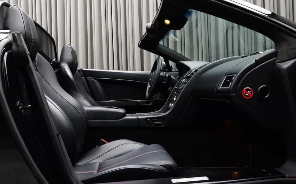 Aston Martin V8 Vantage Roadster 4.3l Sportshift 12/2007-photo-5