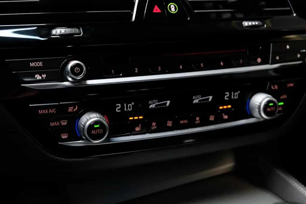 BMW 6 Series 640 i xDrive M-Sport Klima*LED*Leder*360*Voll 01/2019-photo-29