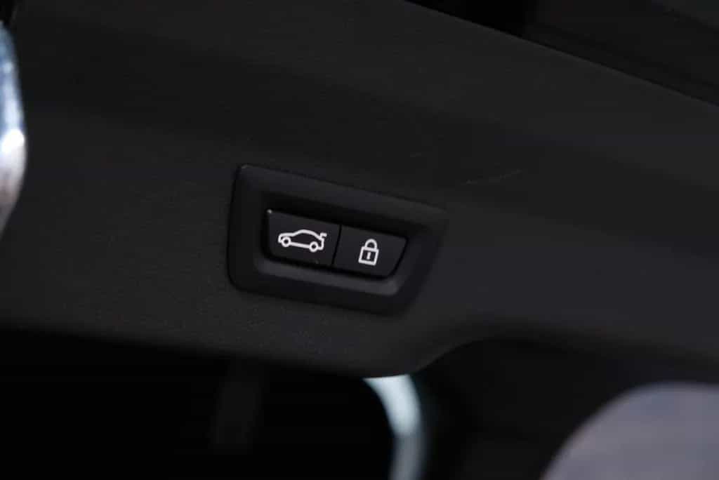 BMW 6 Series 640 i xDrive M-Sport Klima*LED*Leder*360*Voll 01/2019-photo-9