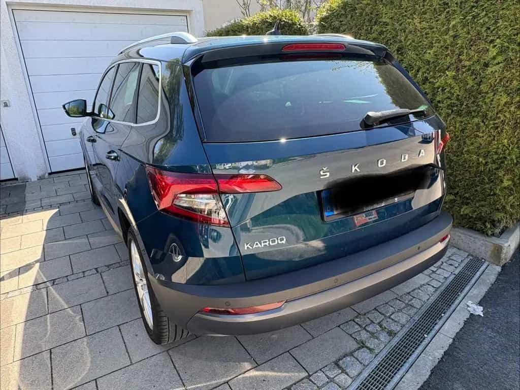 Skoda Karoq 2.0l TDI STYLE, Pano, Service, Winterrader 01/2020-photo-1