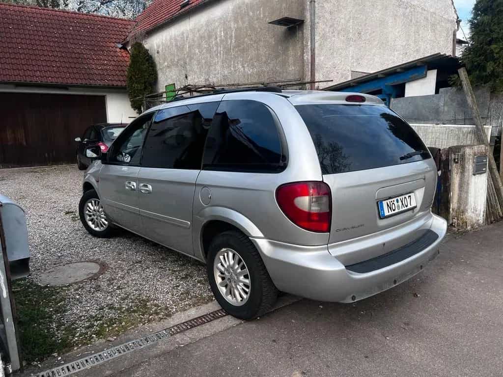 Chrysler Voyager 2.8 crd automt. 6 SitzMİT... 04/2006-photo-3