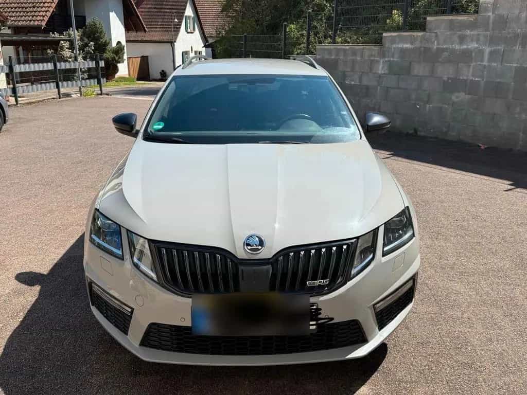 Skoda Octavia RS 10/2019-photo-0