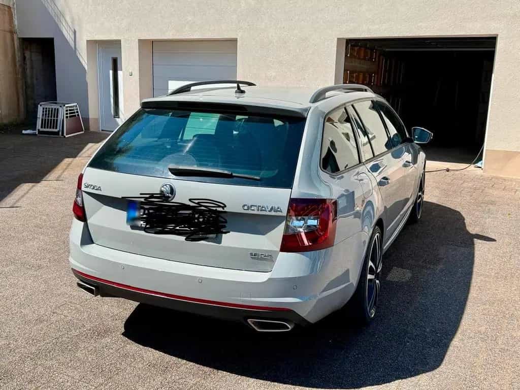 Skoda Octavia RS 10/2019-photo-2