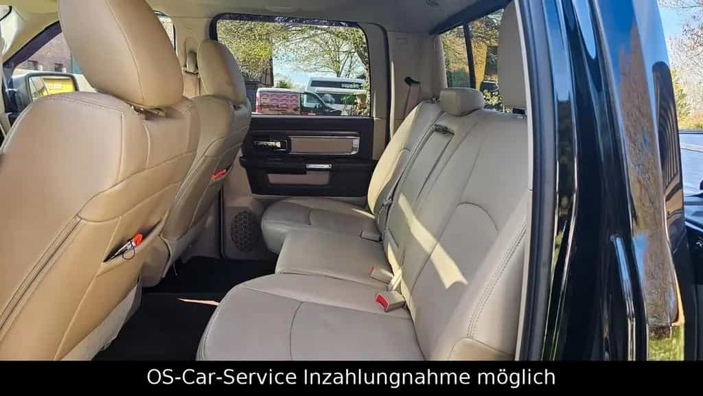 Dodge RAM Laramie+RamBox+SHZ+LHZ+Luft+AHK+Led+R-Cam 06/2015-photo-12
