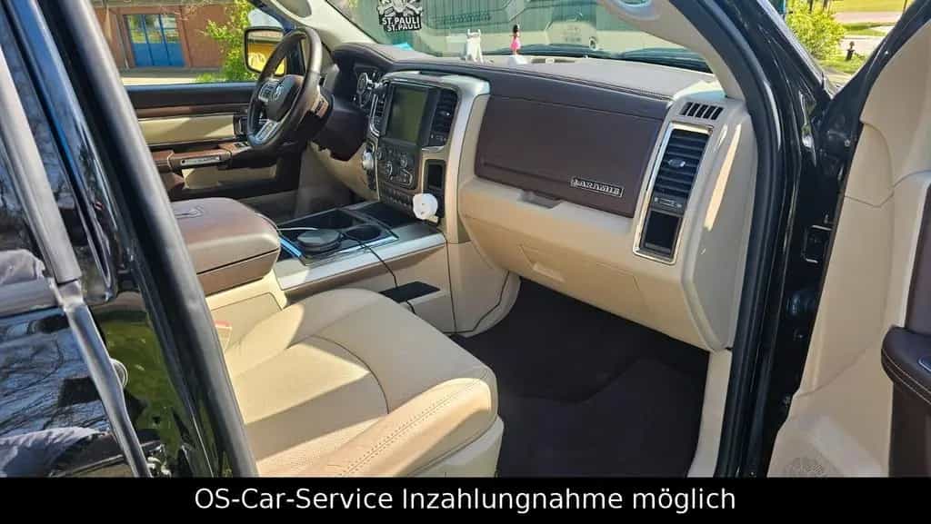 Dodge RAM Laramie+RamBox+SHZ+LHZ+Luft+AHK+Led+R-Cam 06/2015-photo-14