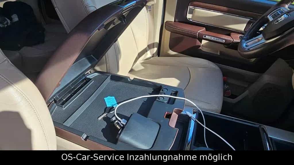 Dodge RAM Laramie+RamBox+SHZ+LHZ+Luft+AHK+Led+R-Cam 06/2015-photo-20