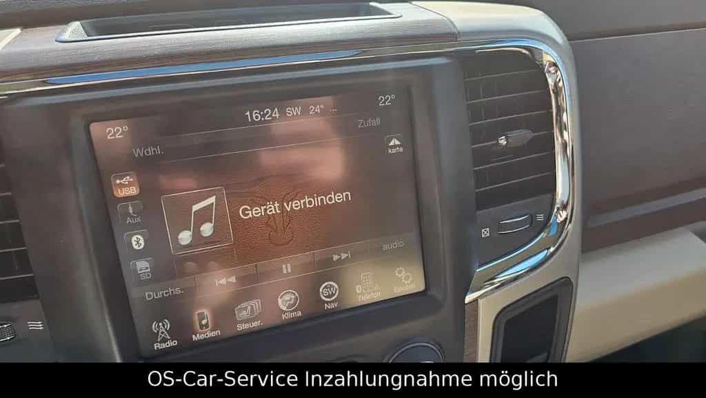 Dodge RAM Laramie+RamBox+SHZ+LHZ+Luft+AHK+Led+R-Cam 06/2015-photo-27