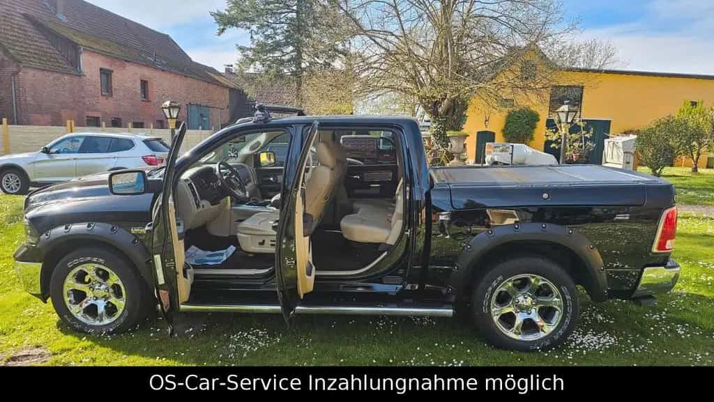 Dodge RAM Laramie+RamBox+SHZ+LHZ+Luft+AHK+Led+R-Cam 06/2015-photo-31