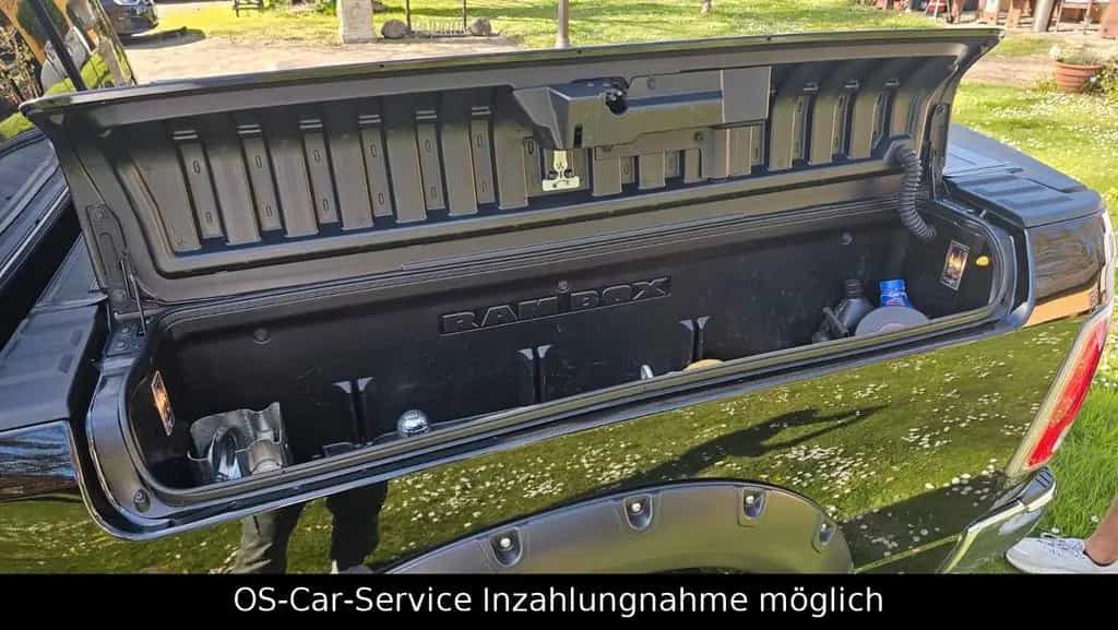 Dodge RAM Laramie+RamBox+SHZ+LHZ+Luft+AHK+Led+R-Cam 06/2015-photo-33
