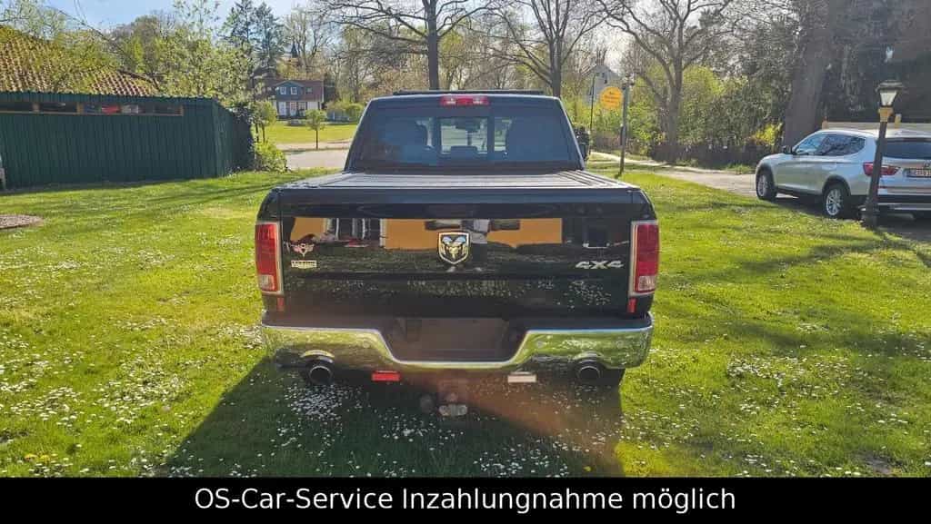Dodge RAM Laramie+RamBox+SHZ+LHZ+Luft+AHK+Led+R-Cam 06/2015-photo-4