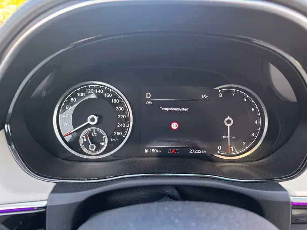 Genesis GV70 Benziner 2.5T AWD Luxury in top Zustand 08/2022-photo-11