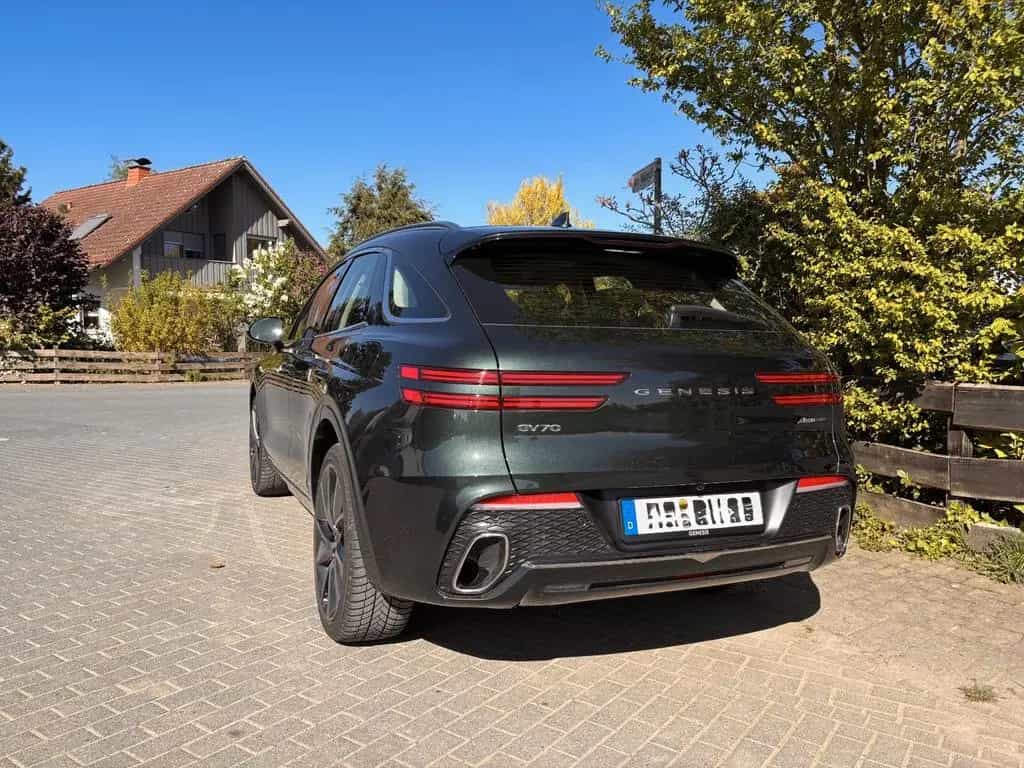 Genesis GV70 Benziner 2.5T AWD Luxury in top Zustand 08/2022-photo-4