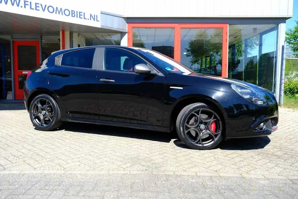 Alfa Romeo Giulietta 1.4 Turbo MultiAir Super Aut. Leder|1e 01/2019-photo-3
