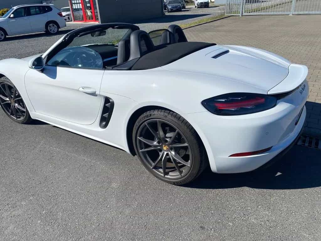 Porsche Boxster 718 03/2023-photo-2