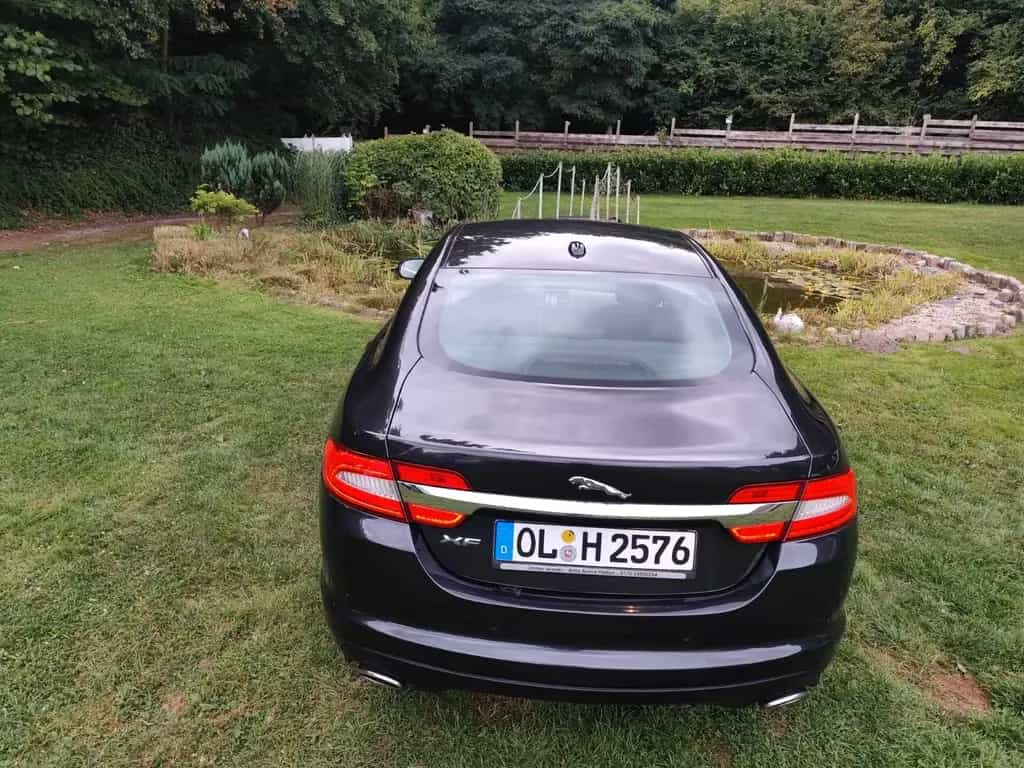 Jaguar XF 3.0 V6 Diesel /ÖL-REIFEN-BREMSEN VO&HI NEU 06/2012-photo-6