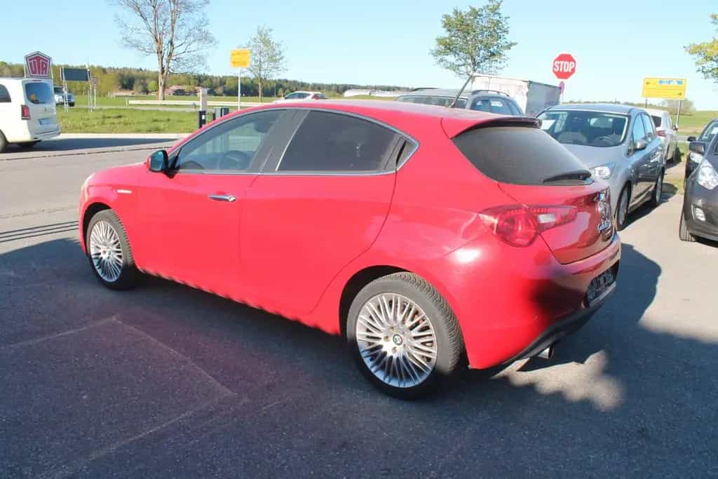 Alfa Romeo Giulietta Turismo 04/2011-photo-5