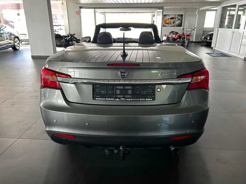 Lancia Flavia 2.4 16v 125kW Automatik 08/2012-photo-4