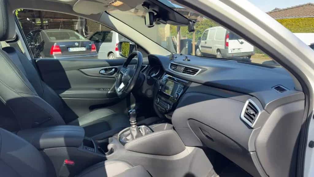 Nissan Qashqai QASHQAI TEKNA 1,3 Liter-DIG-T Benzi... 02/2019-photo-9