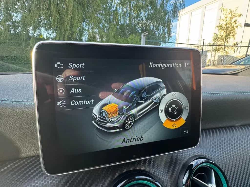 Mercedes-Benz A 220 H&K/4M/Motorsport Edition/AMG/Pano/Distronic 10/2016-photo-35