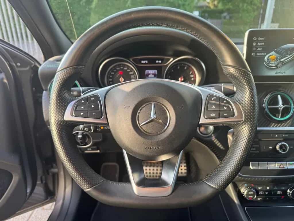 Mercedes-Benz A 220 H&K/4M/Motorsport Edition/AMG/Pano/Distronic 10/2016-photo-36