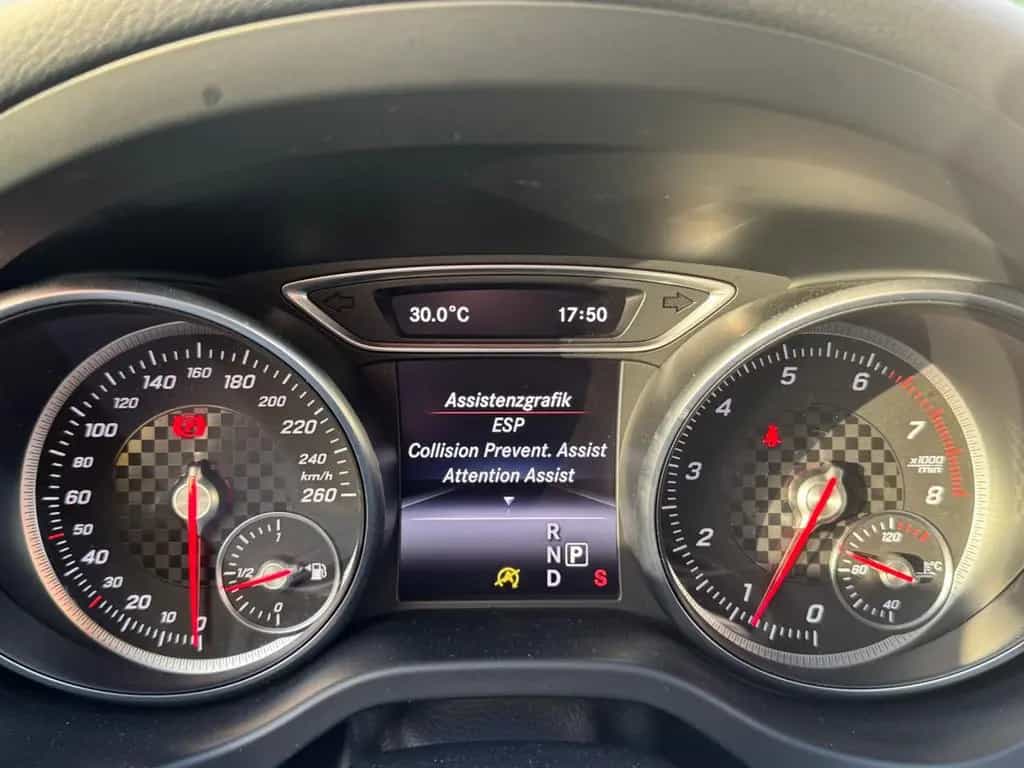 Mercedes-Benz A 220 H&K/4M/Motorsport Edition/AMG/Pano/Distronic 10/2016-photo-42
