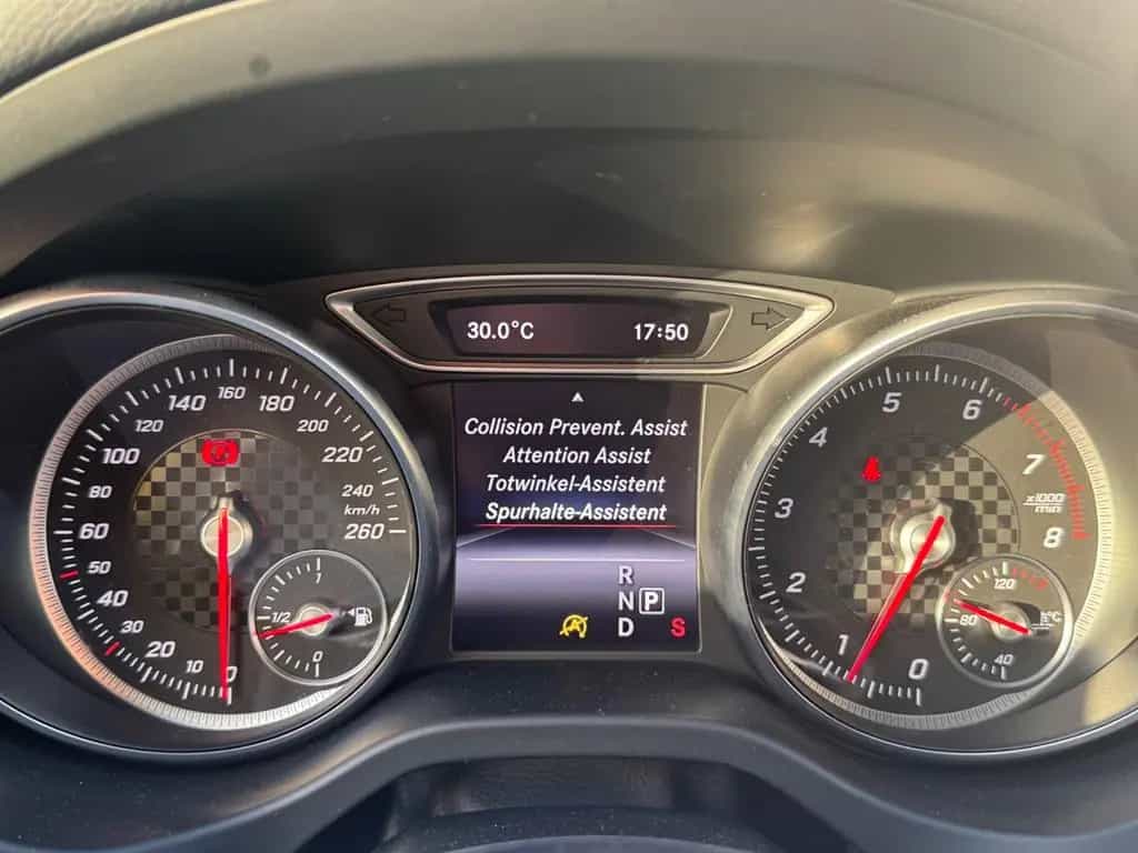 Mercedes-Benz A 220 H&K/4M/Motorsport Edition/AMG/Pano/Distronic 10/2016-photo-43