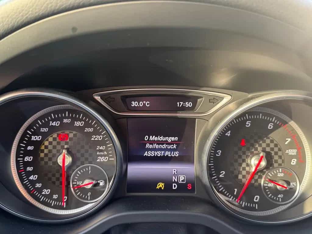 Mercedes-Benz A 220 H&K/4M/Motorsport Edition/AMG/Pano/Distronic 10/2016-photo-44