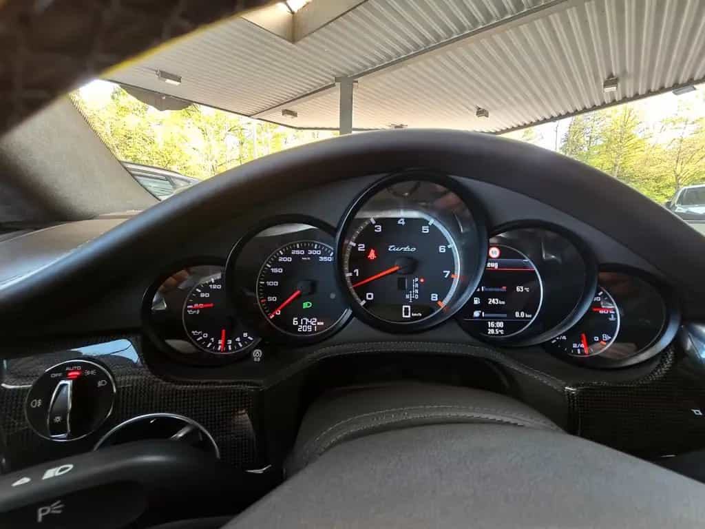 Porsche Panamera Turbo 4.8 Executive Sport-Chrono/VOLL 07/2015-photo-27