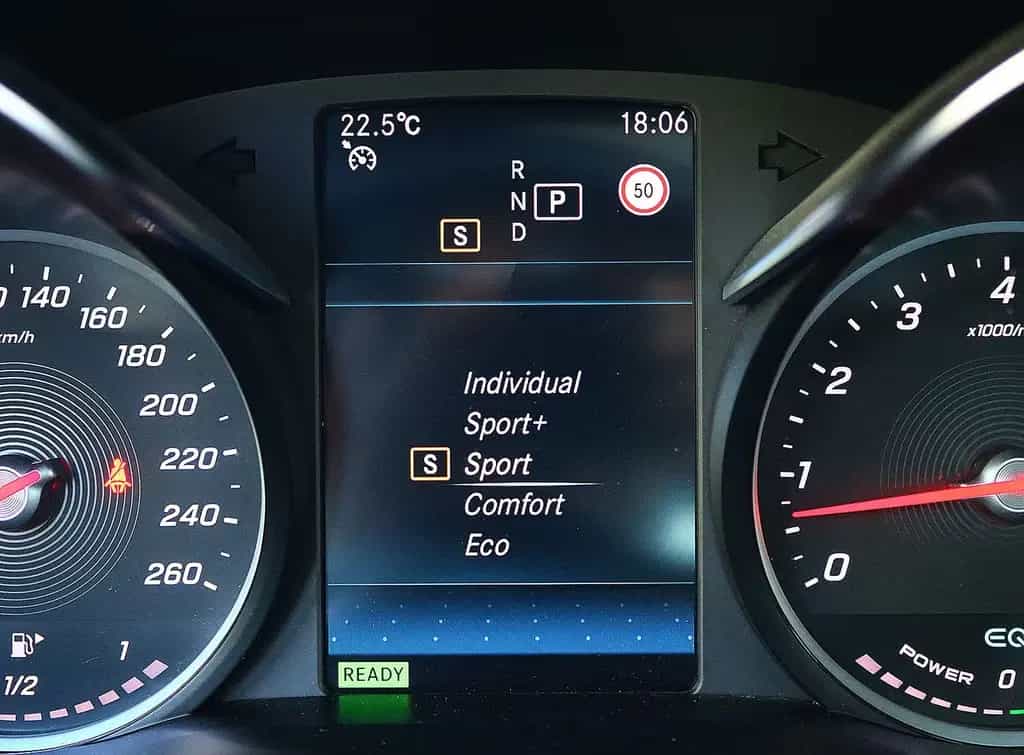 Mercedes-Benz C 200 Coupe 4M AMG KAMERA+PANO+STANDHZG+MULTIBEM 11/2018-photo-15