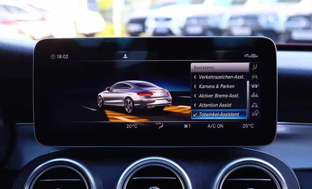 Mercedes-Benz C 200 Coupe 4M AMG KAMERA+PANO+STANDHZG+MULTIBEM 11/2018-photo-18