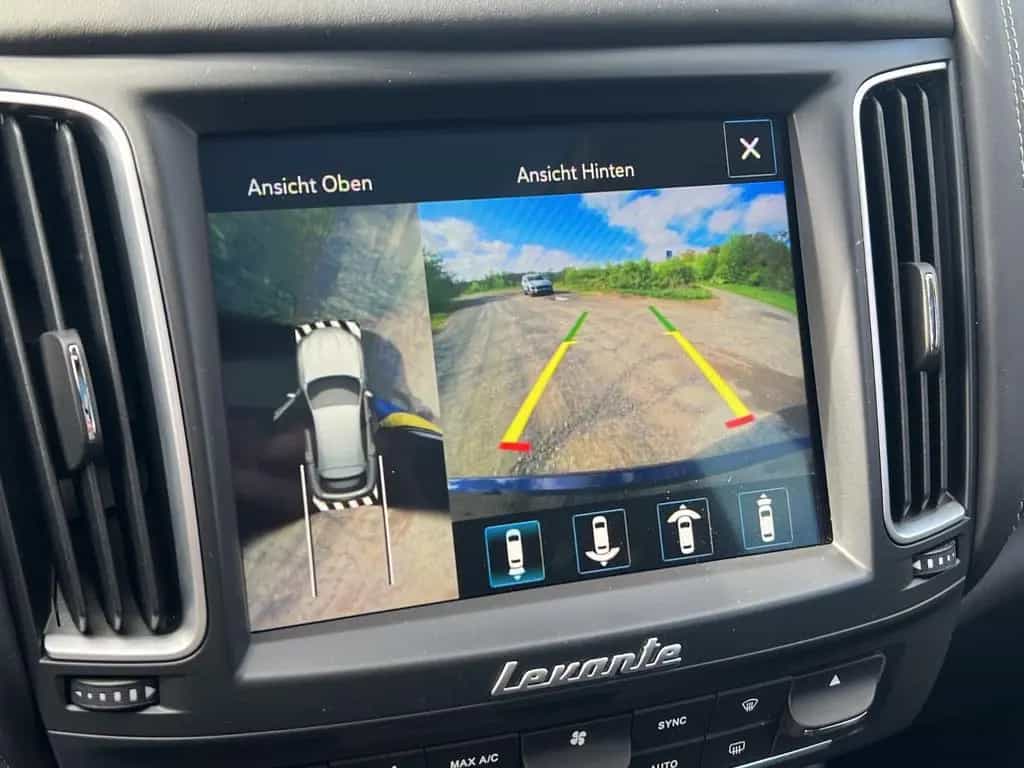 Maserati Levante S Q4 Vollausstattung - Neuwagenzustand ! 10/2017-photo-16