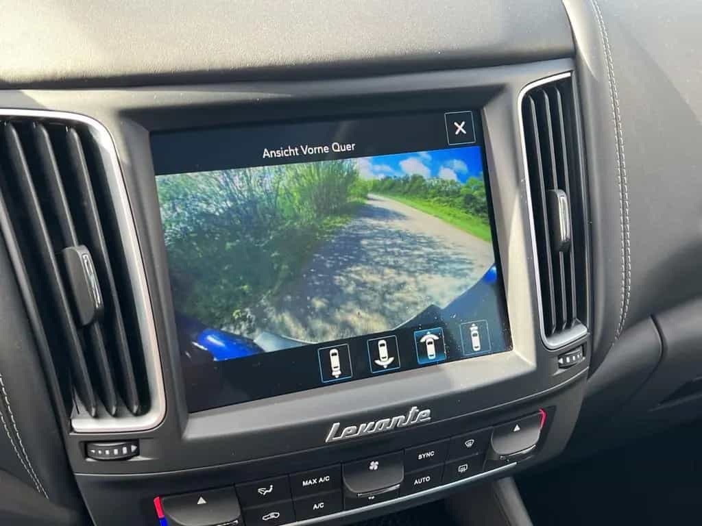Maserati Levante S Q4 Vollausstattung - Neuwagenzustand ! 10/2017-photo-17