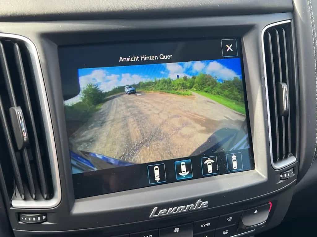 Maserati Levante S Q4 Vollausstattung - Neuwagenzustand ! 10/2017-photo-18